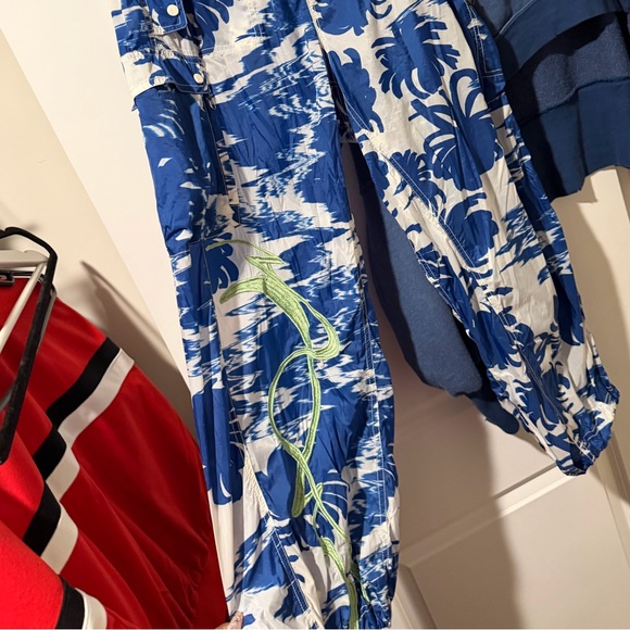 Free People Blue and White Floral Pants with Camden Cropped Sweatshirt - Picture 3 of 5